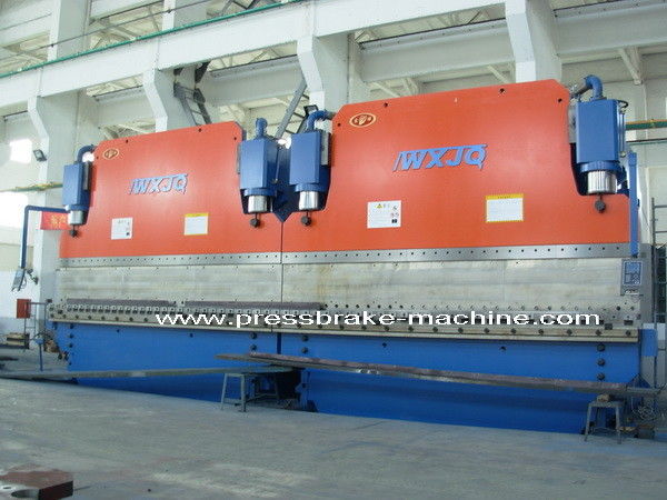 Mano pesada de la chapa WE67K800T/7000 que dobla la máquina en tándem hidráulica del freno de la prensa
