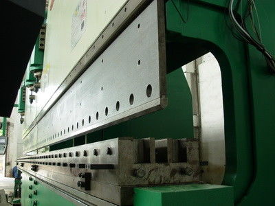Doblez en tándem del freno de la prensa del CNC del polo eléctrico automático de la capacidad grande 6500KN