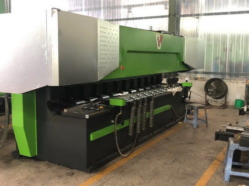 Compresión automática del aire de la cortadora del CNC V del cortador del surco de la hoja V 380V 50HZ 3Ph