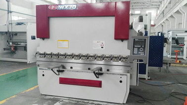 4M Lámina de metal de longitud CNC Prensa hidráulica Tratamiento de frenos Acero de canal tipo C