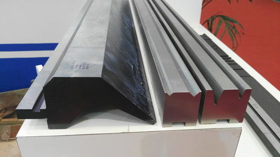 comprar El freno europeo adaptable de la prensa del estilo que equipa el sacador de la sección 42CrMo/muere los moldes online manufacture