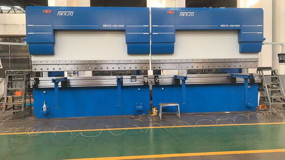 comprar Freno CNC Tandem con altura de mesa de 800 mm a 1200 mm 500-1000 mm Rango de calibre trasero y profundidad de garganta de 200 mm a 1600 mm online manufacture