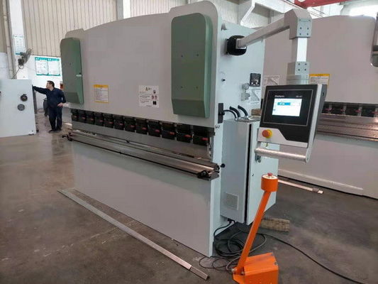 comprar Dobladora de doblez del freno de la prensa del CNC del acero 40T del perfil del metal de acero con el sistema de DA41T online manufacture