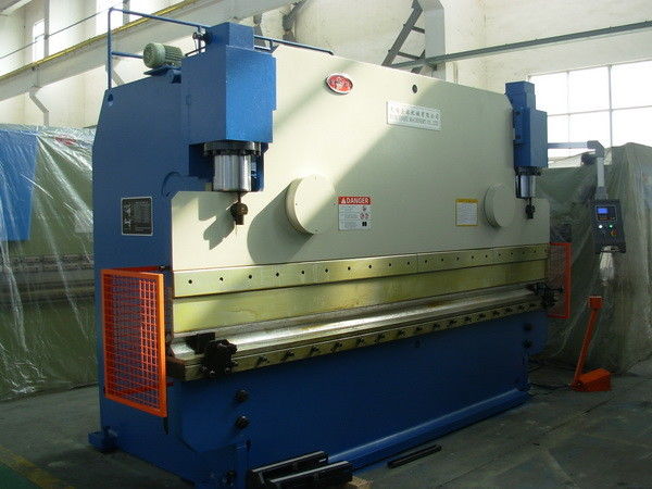La máquina de aluminio del freno de la prensa de la hoja de la fábrica 5m m del freno de la prensa de China modificó para requisitos particulares