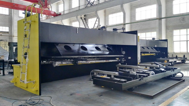 Máquina de corte de alimentación automática 20' de la placa de largo esquileo hidráulico de la guillotina del CNC