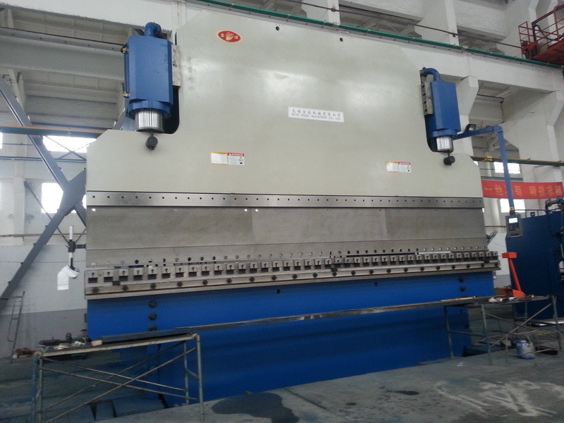 Máquina de flexión de frenos de prensa hidráulica CNC de 1200T espesor de 14 mm para uso industrial