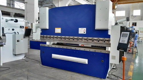 proceso de doblez mecánico de los SS de la capacidad de la máquina 125T del freno de prensa del CNC de los 4.1M Long