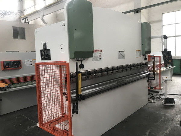 125T Fuerza CNC Freno de Presión Hidráulico WE67K125/3200 Para Fabricación de Metales