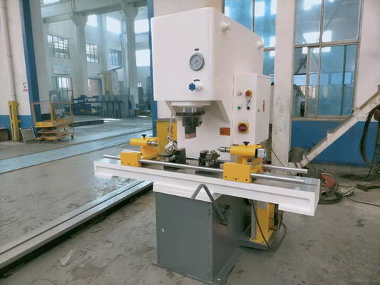 El motor del eje de la bola de tornillo de la prensa de enderezamiento hidráulica 63T con el material de ferrocarril
